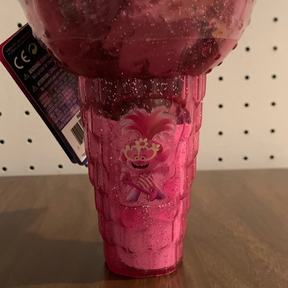 🎤 [2/$20] [BRAND NEW] TROLLS WORLD TOUR KIDS 100 PIECE PUZZLE 1 OF 4 PUZZLES 🎤 - Picture 6 of 7